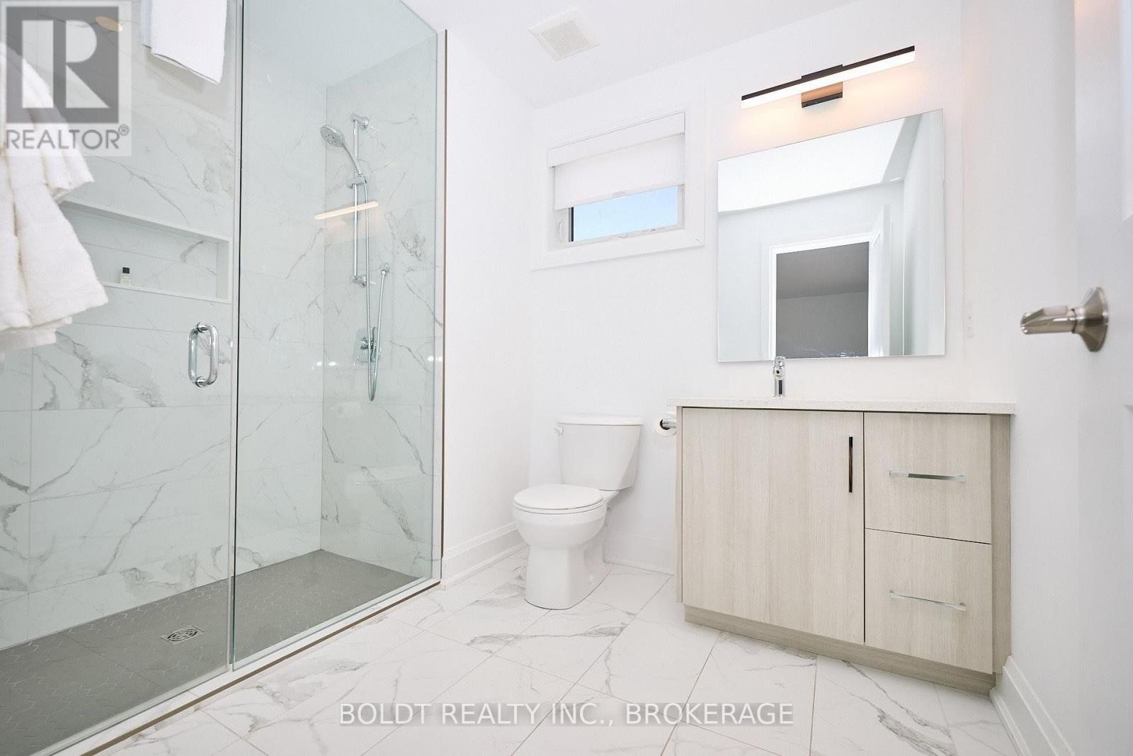 554 Mississauga Avenue, Fort Erie, Ontario  L2A 0G8 - Photo 19 - X12435088