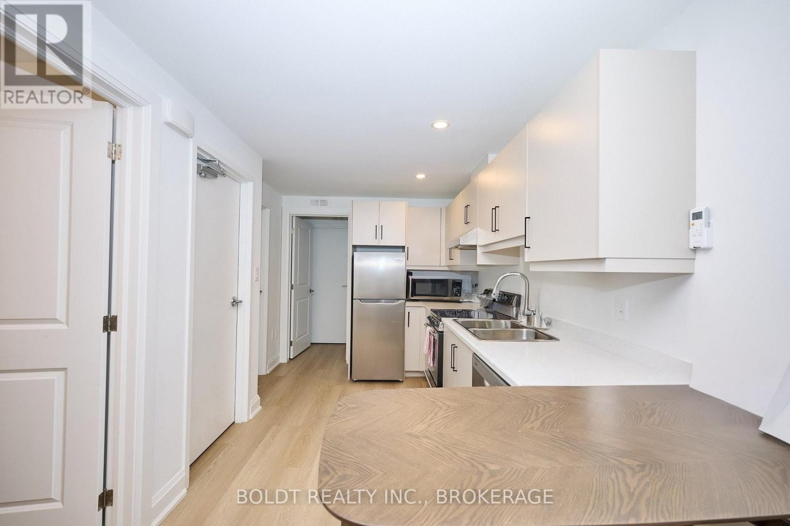554 Mississauga Avenue, Fort Erie, Ontario  L2A 0G8 - Photo 28 - X12435088
