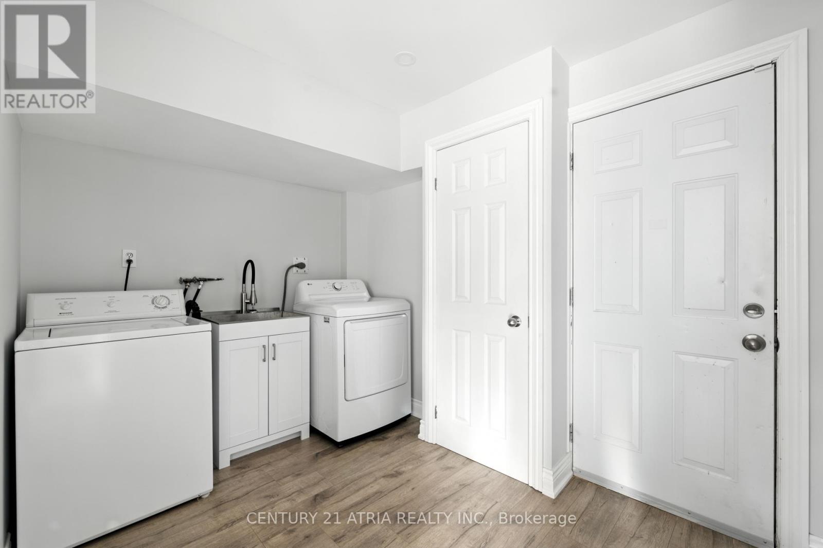 12 Stiles Avenue, Aurora, Ontario  L4G 7N3 - Photo 20 - N12437691