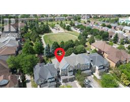 12 STILES AVENUE, Aurora, Ontario