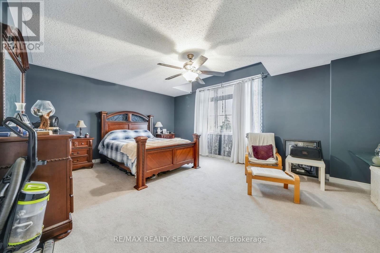2 Kennedy Boulevard, New Tecumseth, Ontario  L9R 0L4 - Photo 19 - N12437848