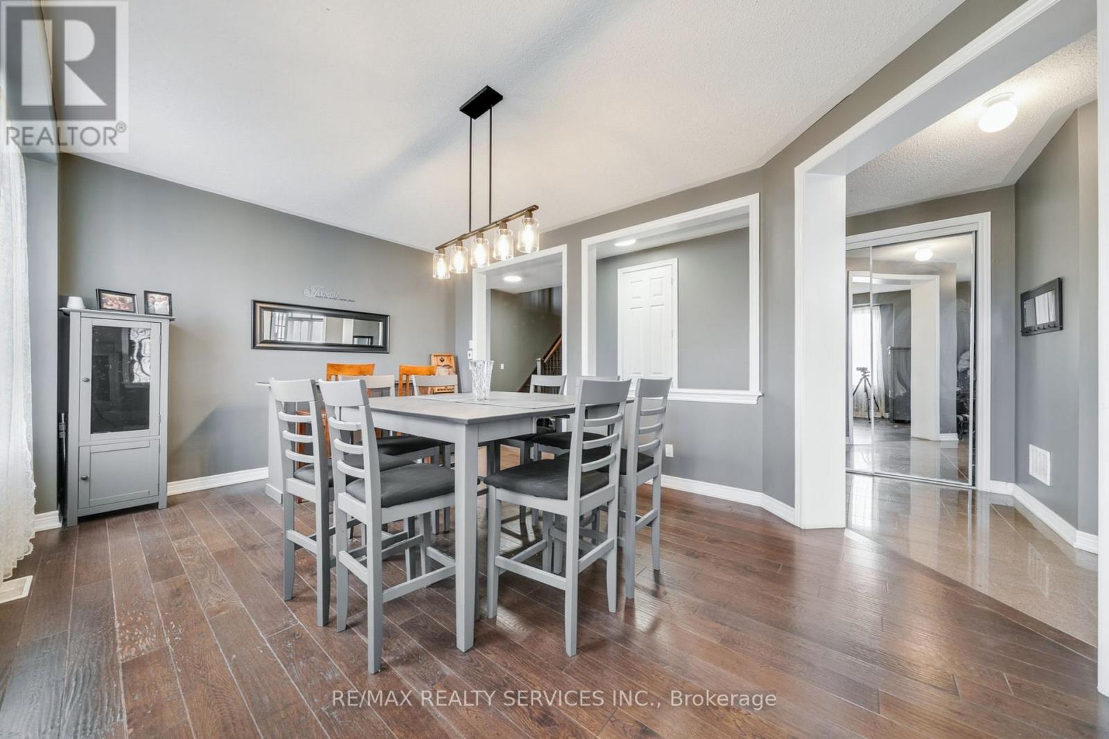2 Kennedy Boulevard, New Tecumseth, Ontario  L9R 0L4 - Photo 8 - N12437848