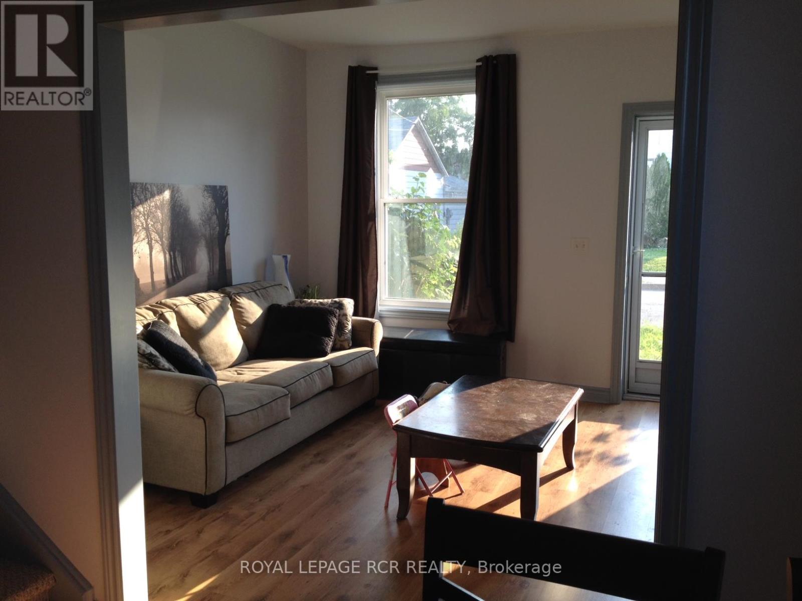 43-45 Drury Street, Bradford West Gwillimbury, Ontario  L3Z 2B4 - Photo 3 - N12437886