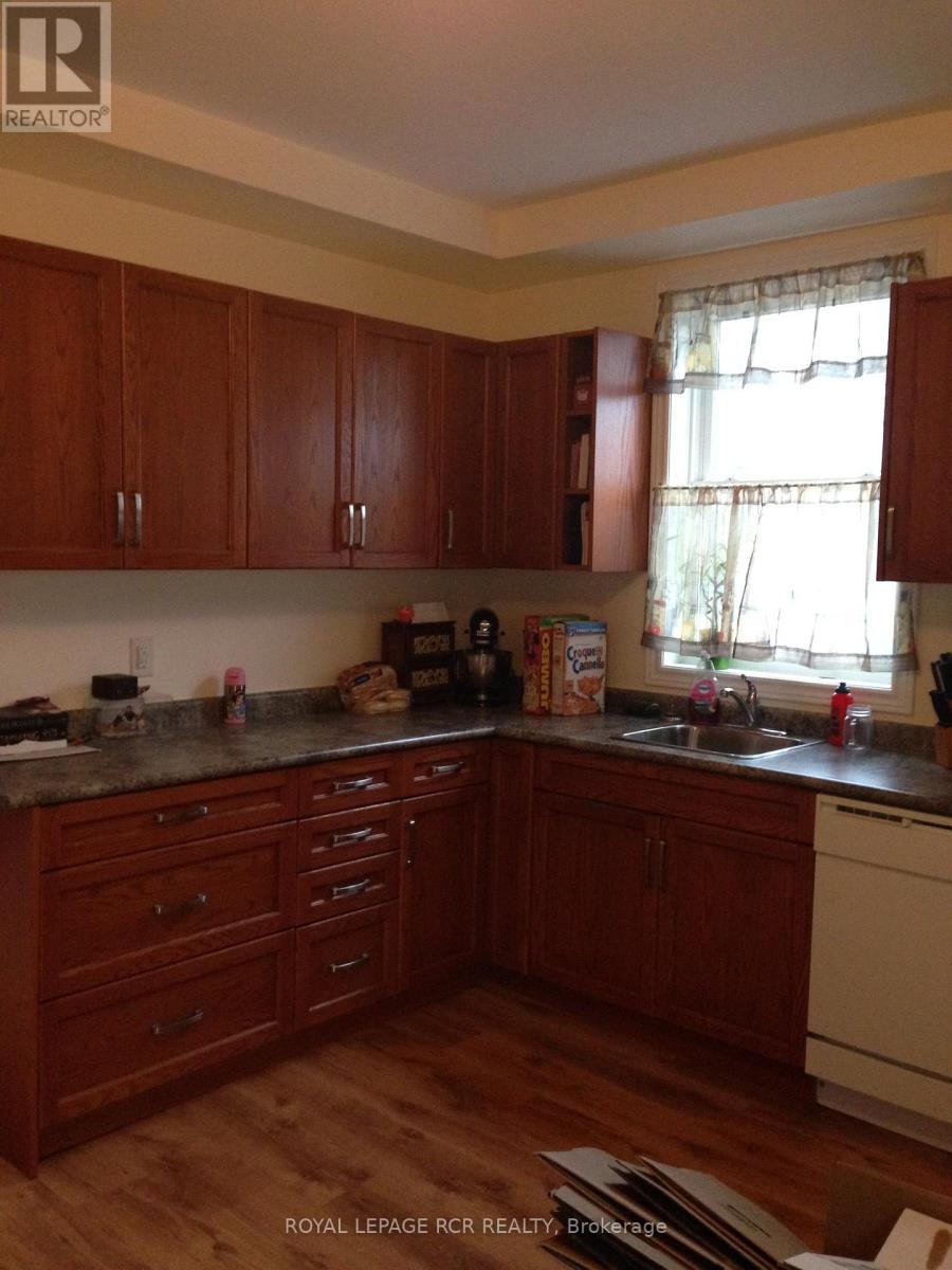 43-45 Drury Street, Bradford West Gwillimbury, Ontario  L3Z 2B4 - Photo 5 - N12437886