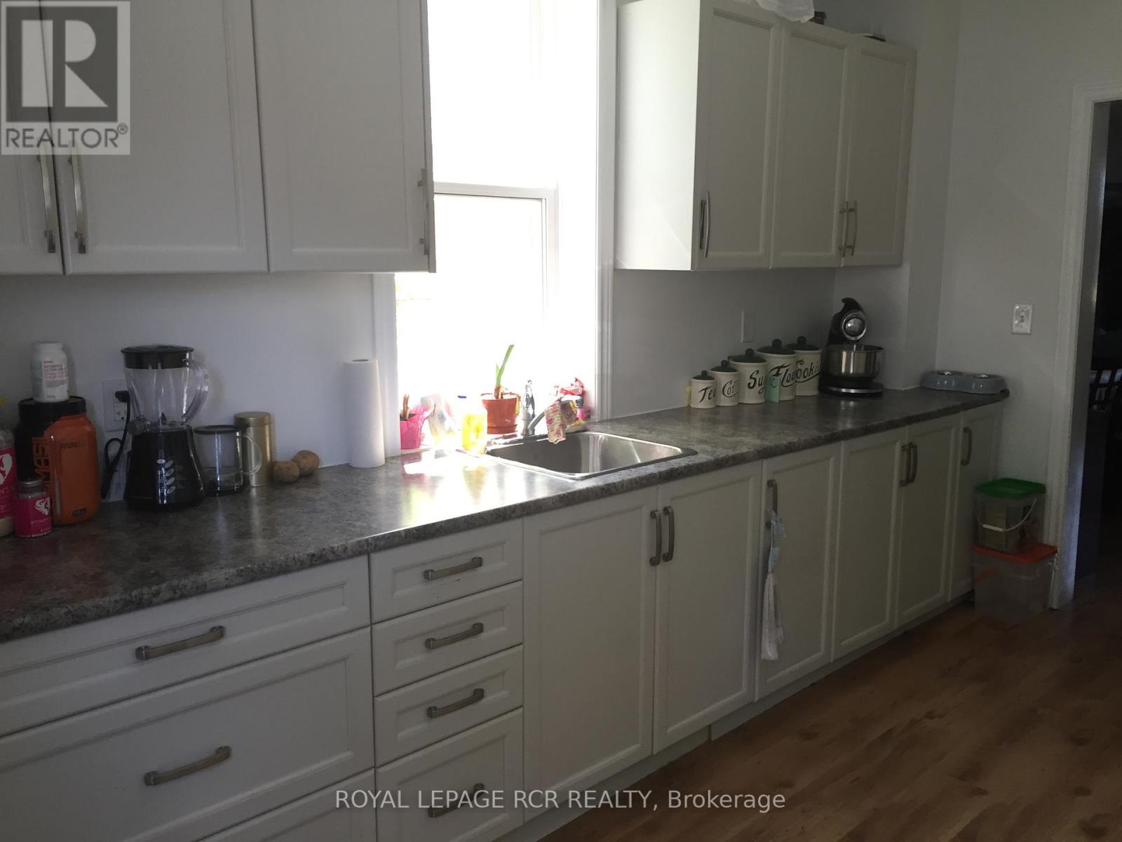 43-45 Drury Street, Bradford West Gwillimbury, Ontario  L3Z 2B4 - Photo 8 - N12437886