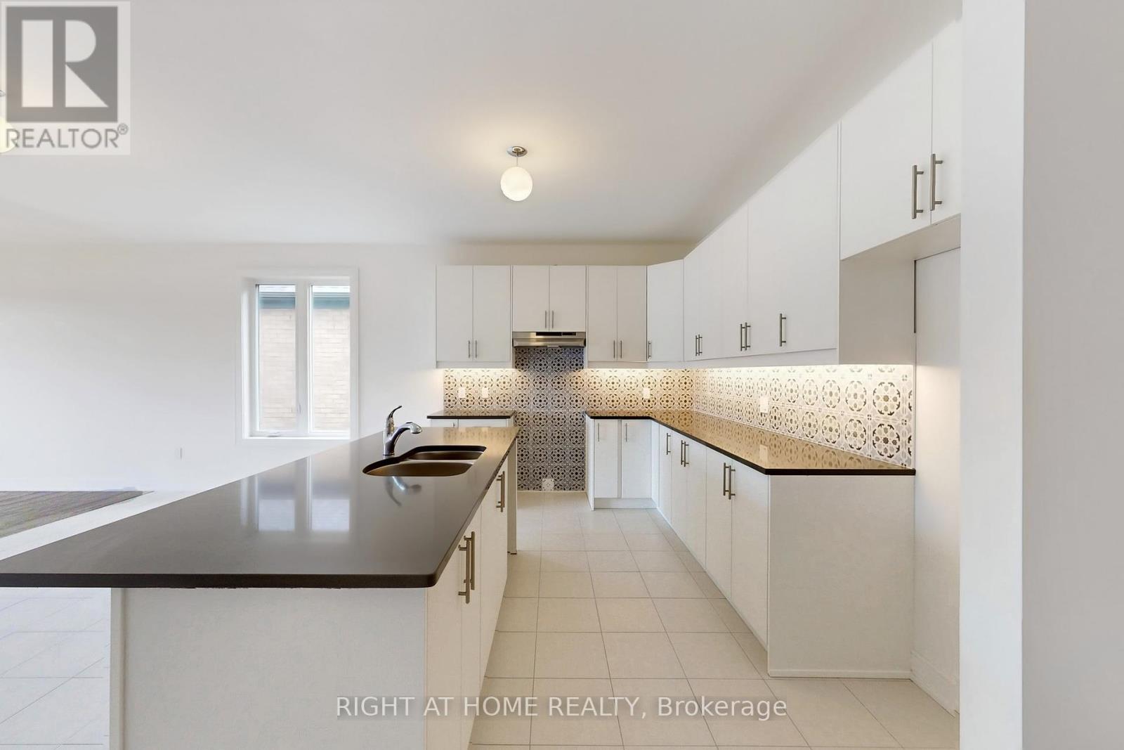 254 Wilcox Drive, Clearview, Ontario  L0M 1S0 - Photo 11 - S12437712