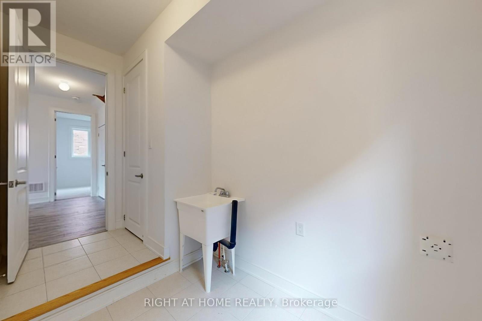 254 Wilcox Drive, Clearview, Ontario  L0M 1S0 - Photo 19 - S12437712
