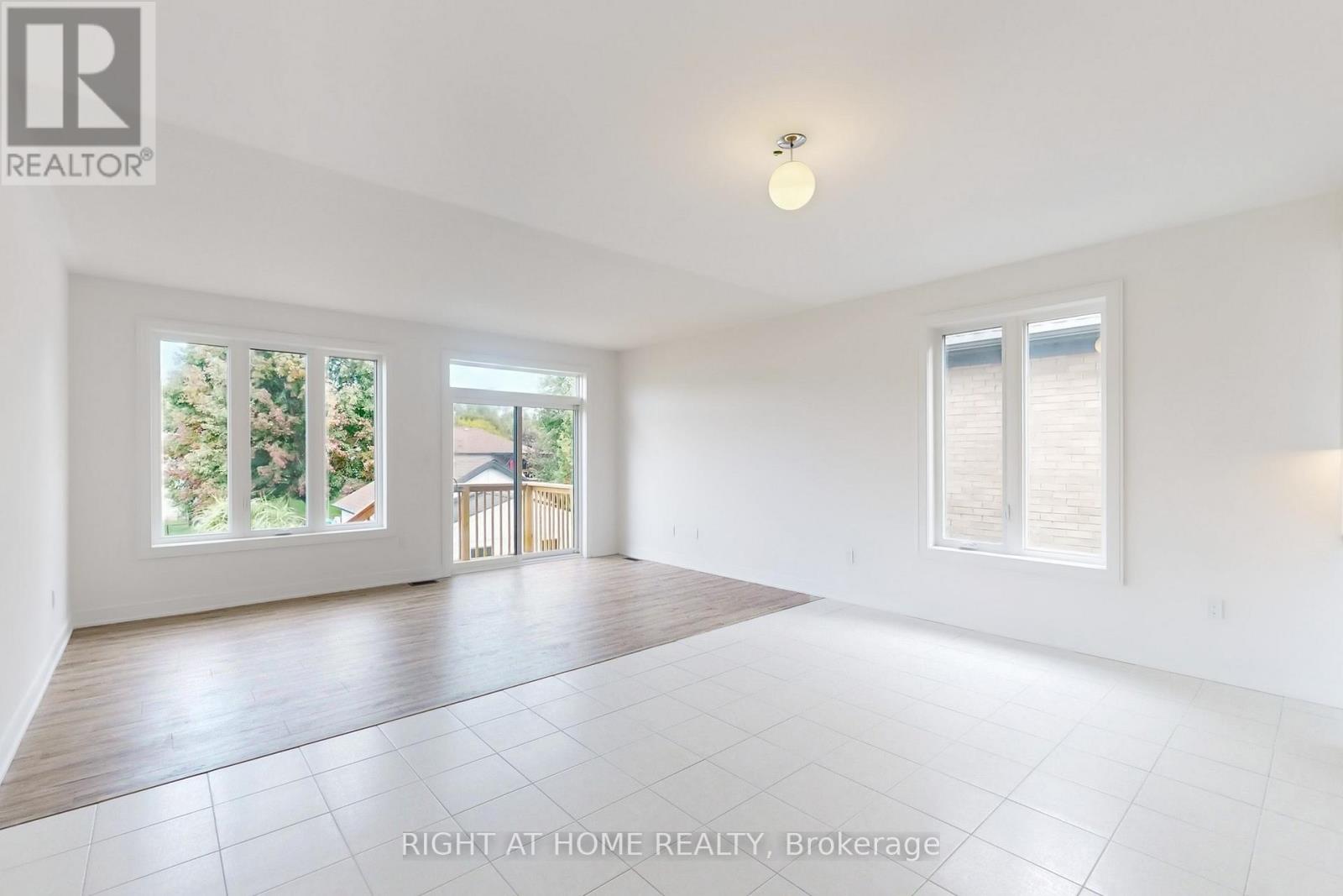 254 Wilcox Drive, Clearview, Ontario  L0M 1S0 - Photo 3 - S12437712
