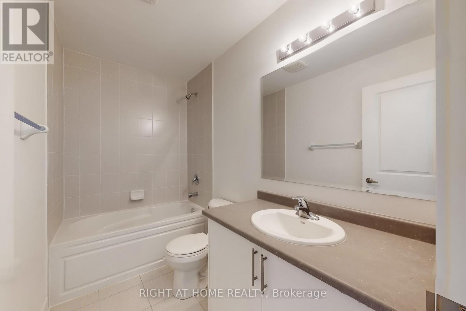254 Wilcox Drive, Clearview, Ontario  L0M 1S0 - Photo 35 - S12437712