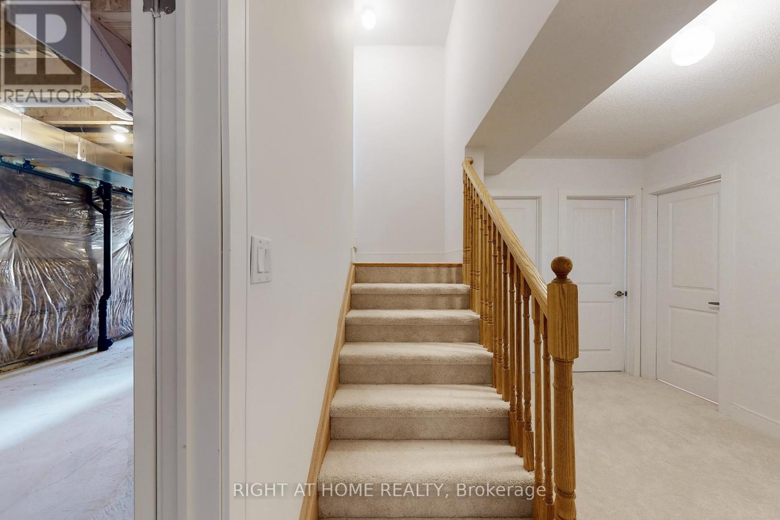 254 Wilcox Drive, Clearview, Ontario  L0M 1S0 - Photo 36 - S12437712