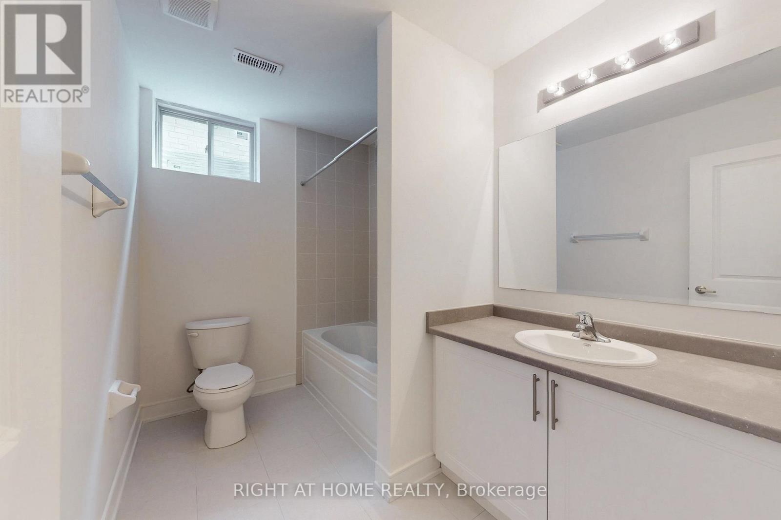 254 Wilcox Drive, Clearview, Ontario  L0M 1S0 - Photo 38 - S12437712