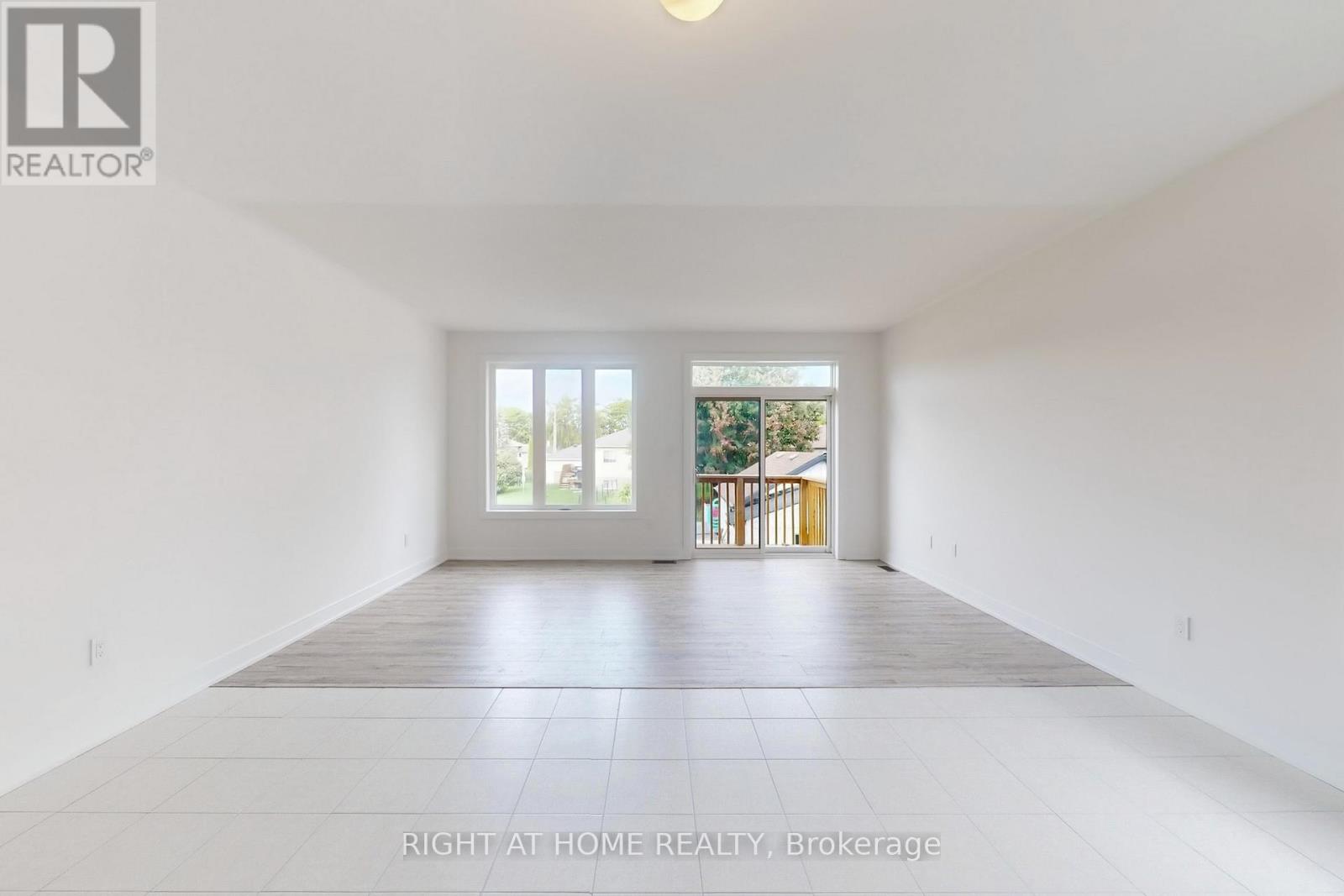 254 Wilcox Drive, Clearview, Ontario  L0M 1S0 - Photo 4 - S12437712