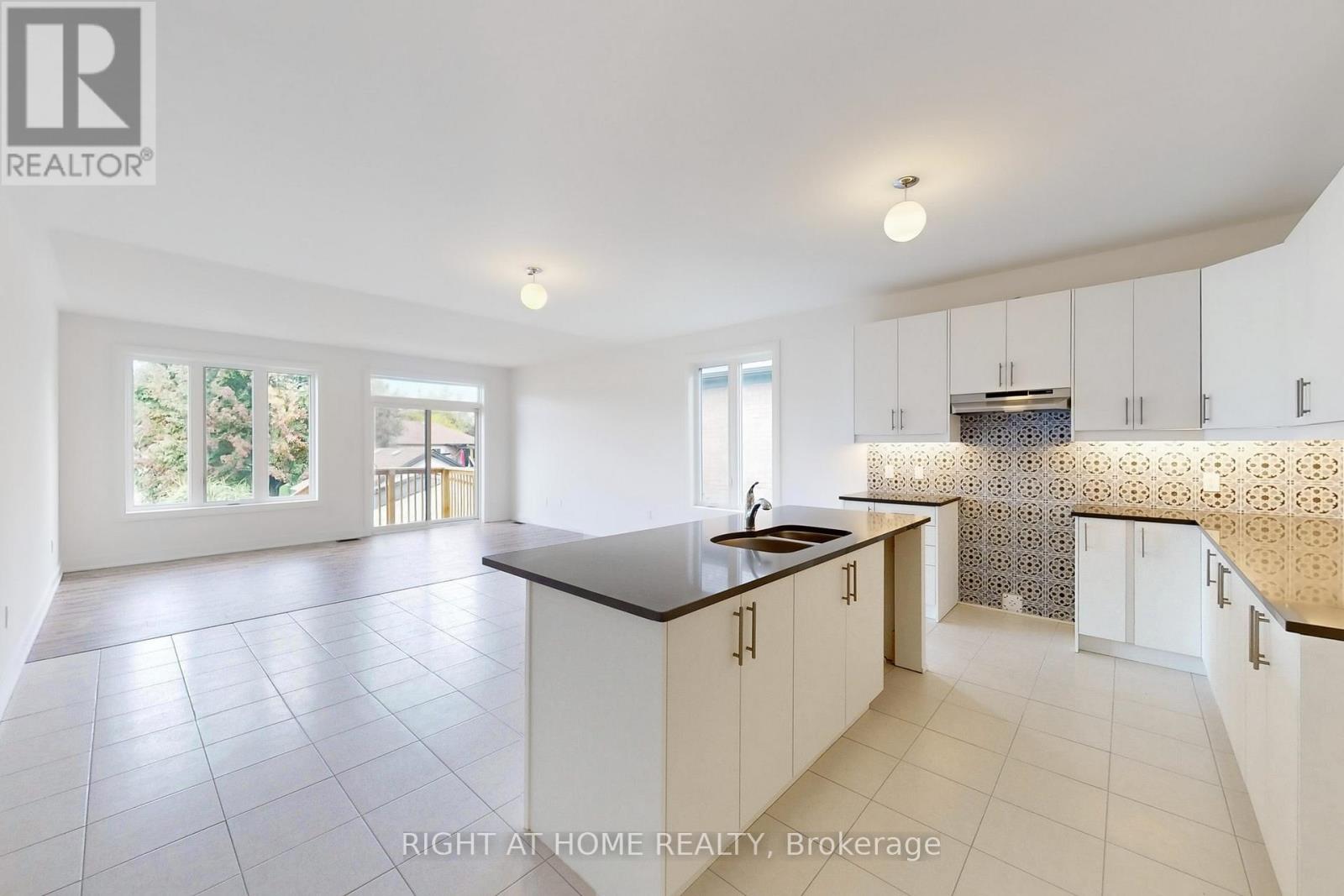 254 Wilcox Drive, Clearview, Ontario  L0M 1S0 - Photo 7 - S12437712