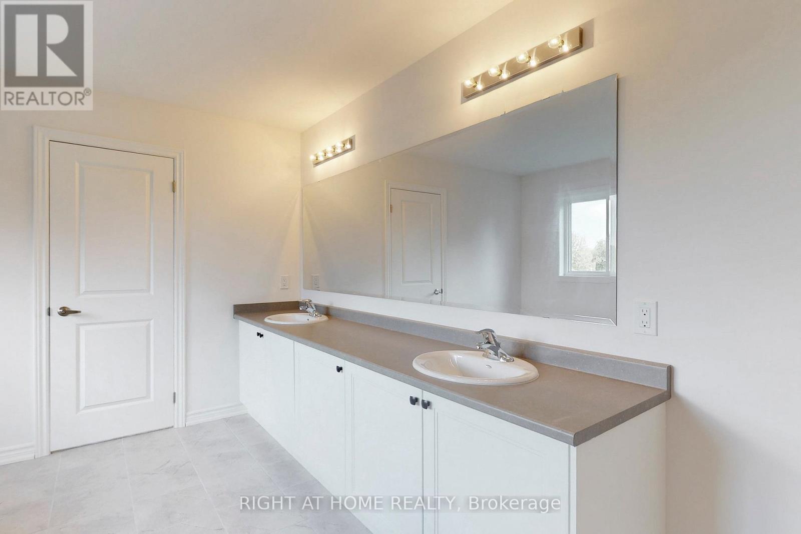 260 Wilcox Drive, Clearview (Stayner), Ontario  L0M 1S0 - Photo 34 - S12437798