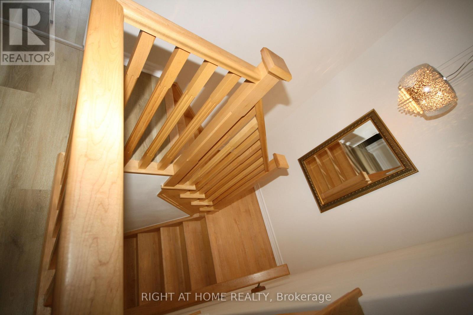1039 Cook Drive, Midland, Ontario  L4R 0E4 - Photo 13 - S12437825