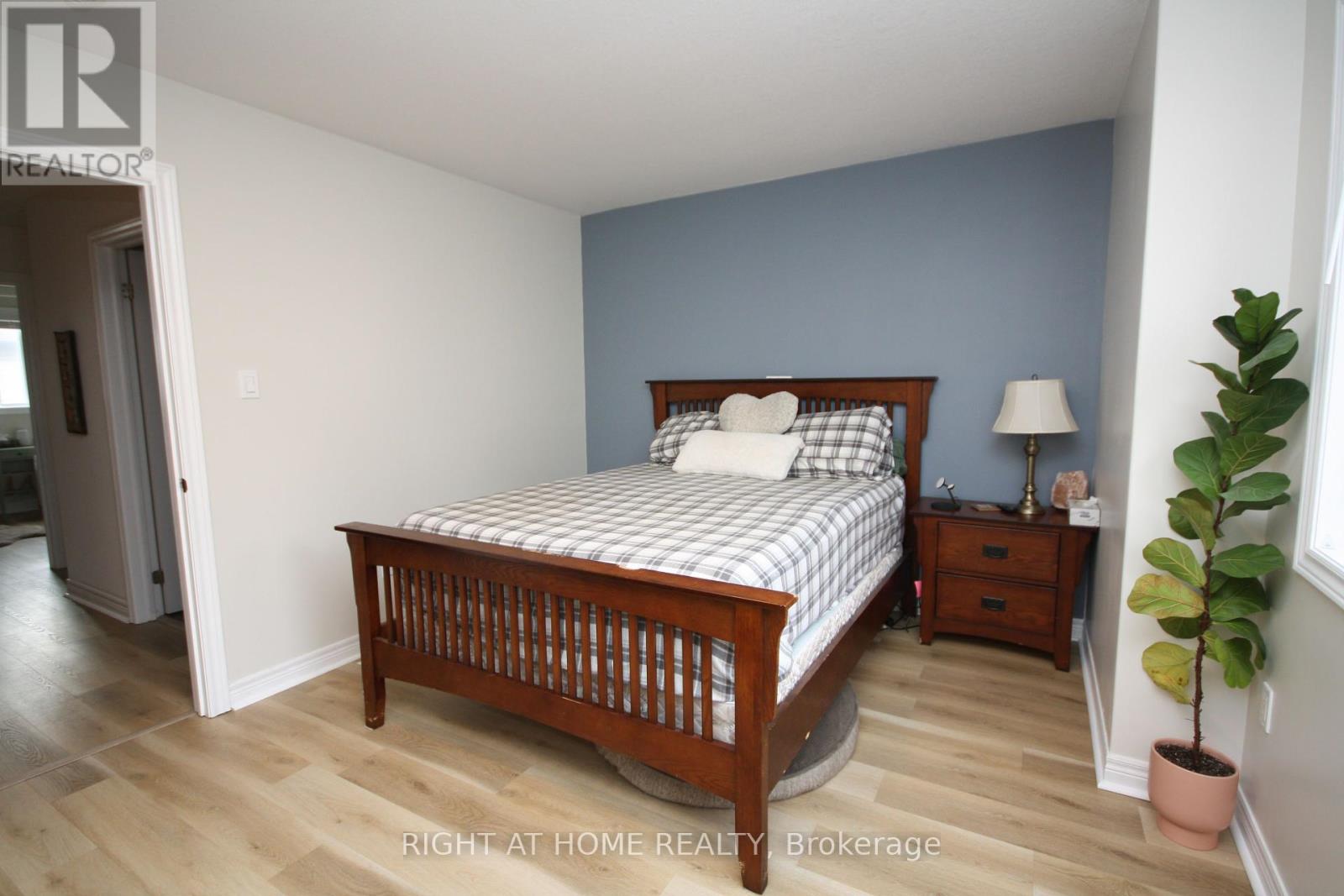 1039 Cook Drive, Midland, Ontario  L4R 0E4 - Photo 15 - S12437825