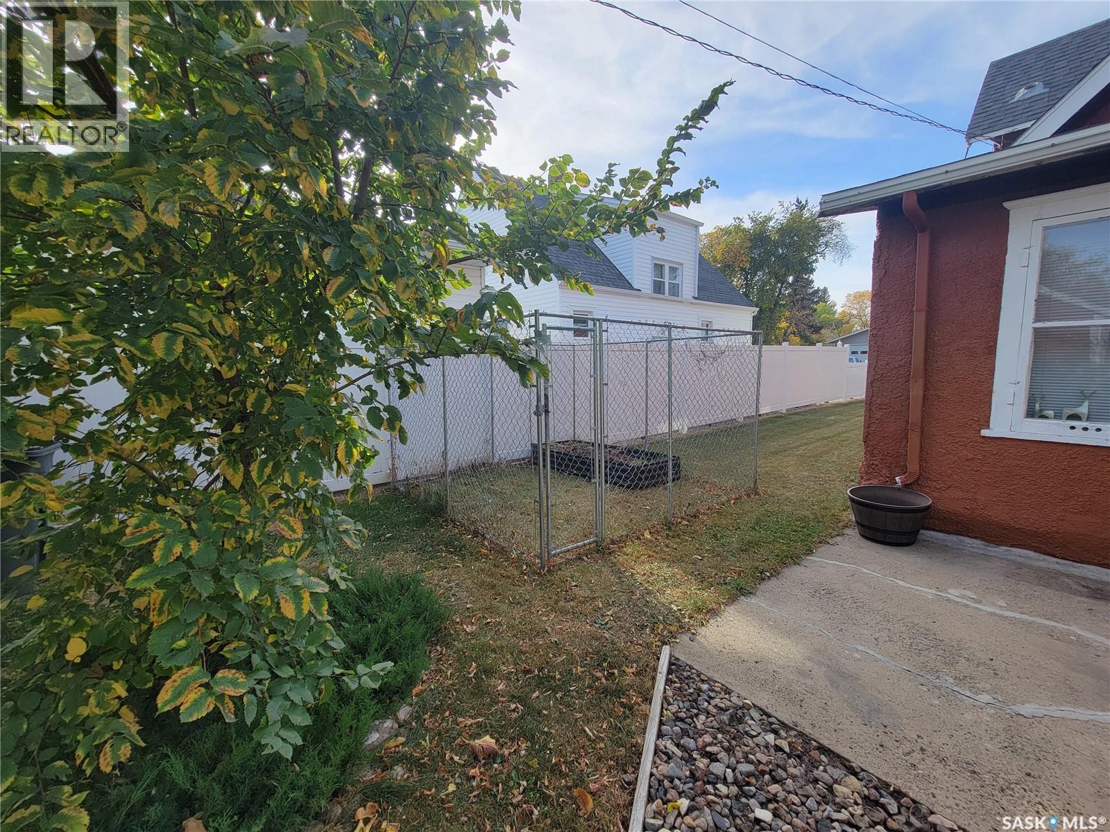 406 1st Street E, Wilkie, Saskatchewan  S0K 4W0 - Photo 24 - SK019793