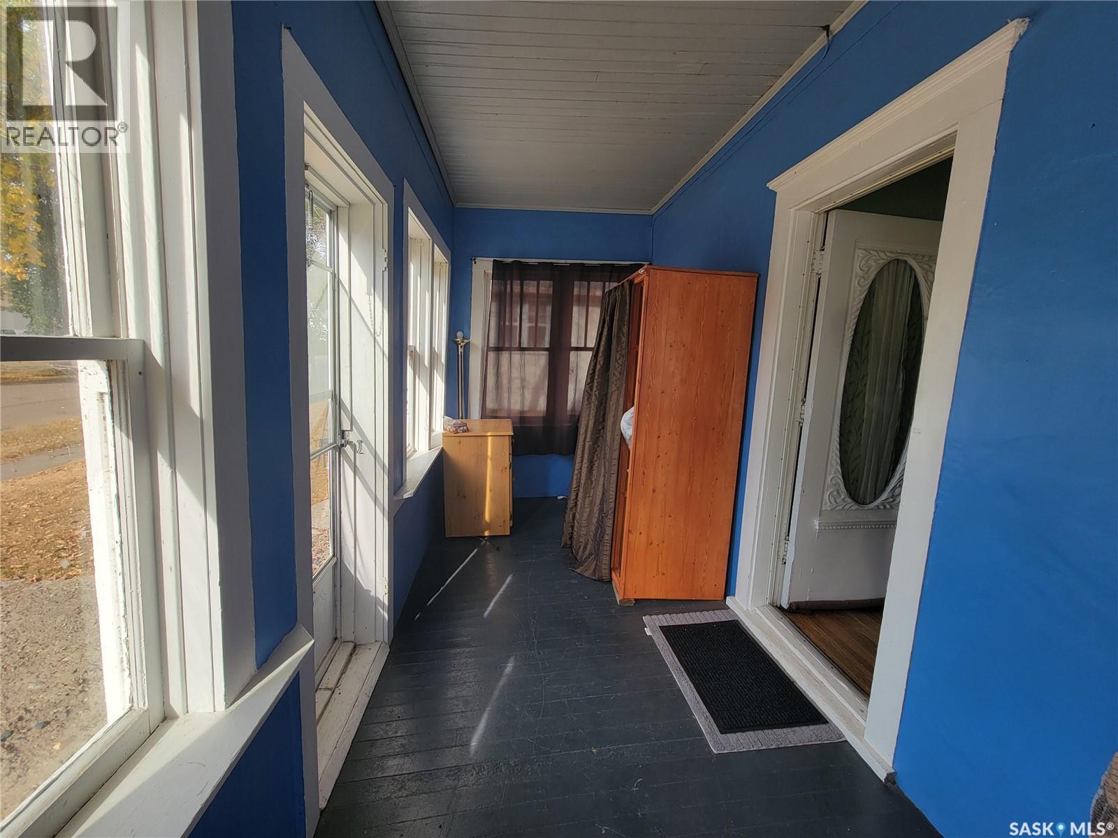 406 1st Street E, Wilkie, Saskatchewan  S0K 4W0 - Photo 4 - SK019793