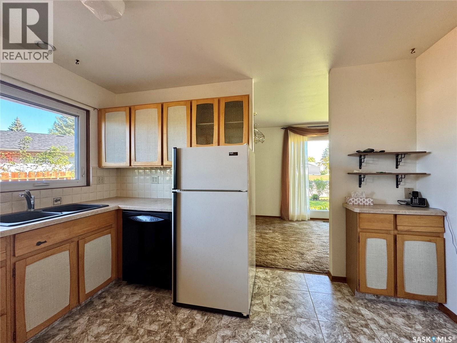 208 Hillside Bay, Langenburg, Saskatchewan  S0A 2A0 - Photo 14 - SK019788