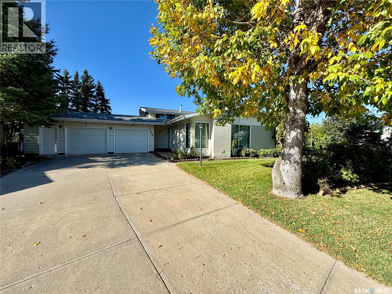 208 Hillside Bay, Langenburg, Saskatchewan  S0A 2A0 - Photo 33 - SK019788