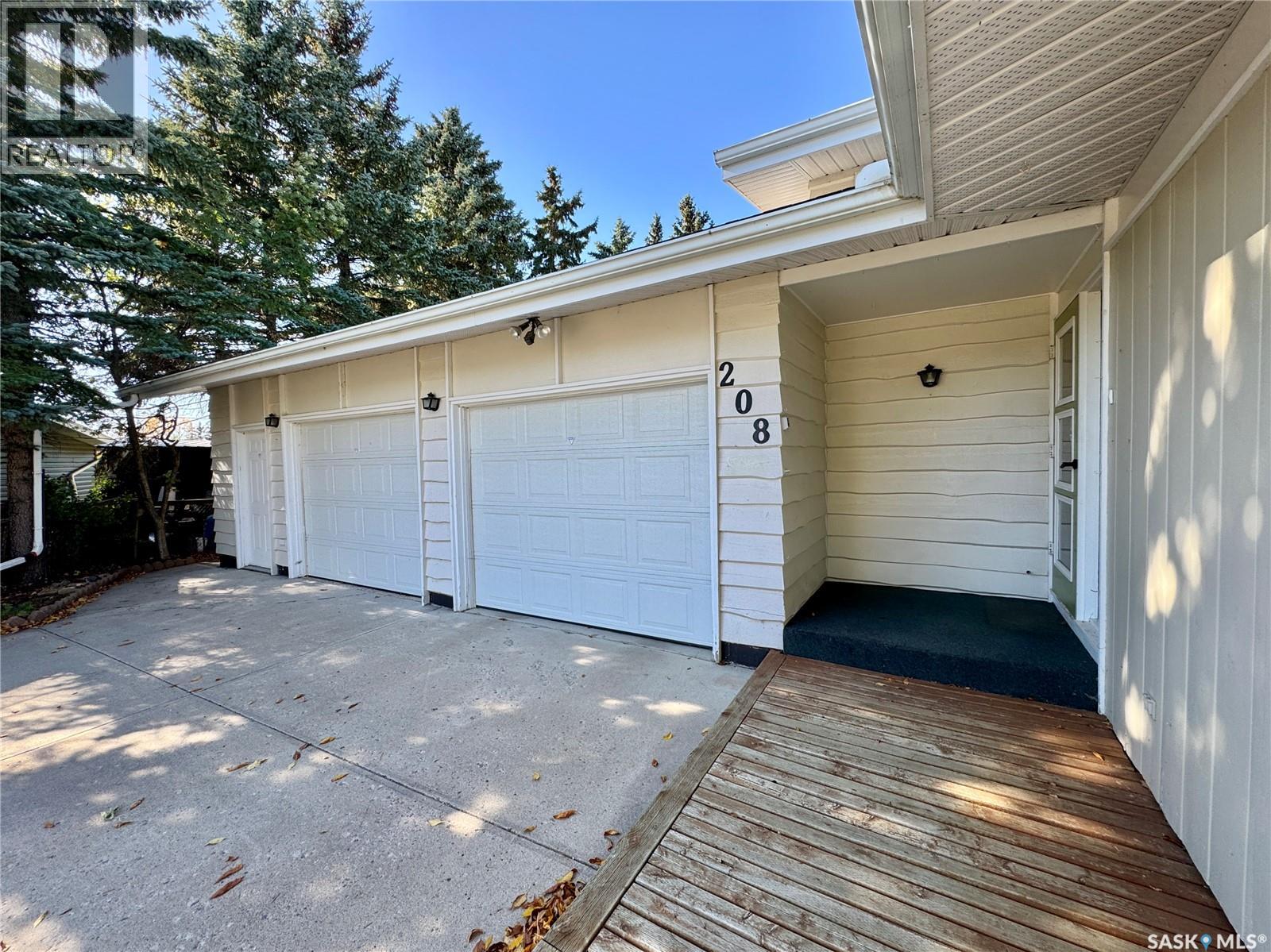 208 Hillside Bay, Langenburg, Saskatchewan  S0A 2A0 - Photo 34 - SK019788