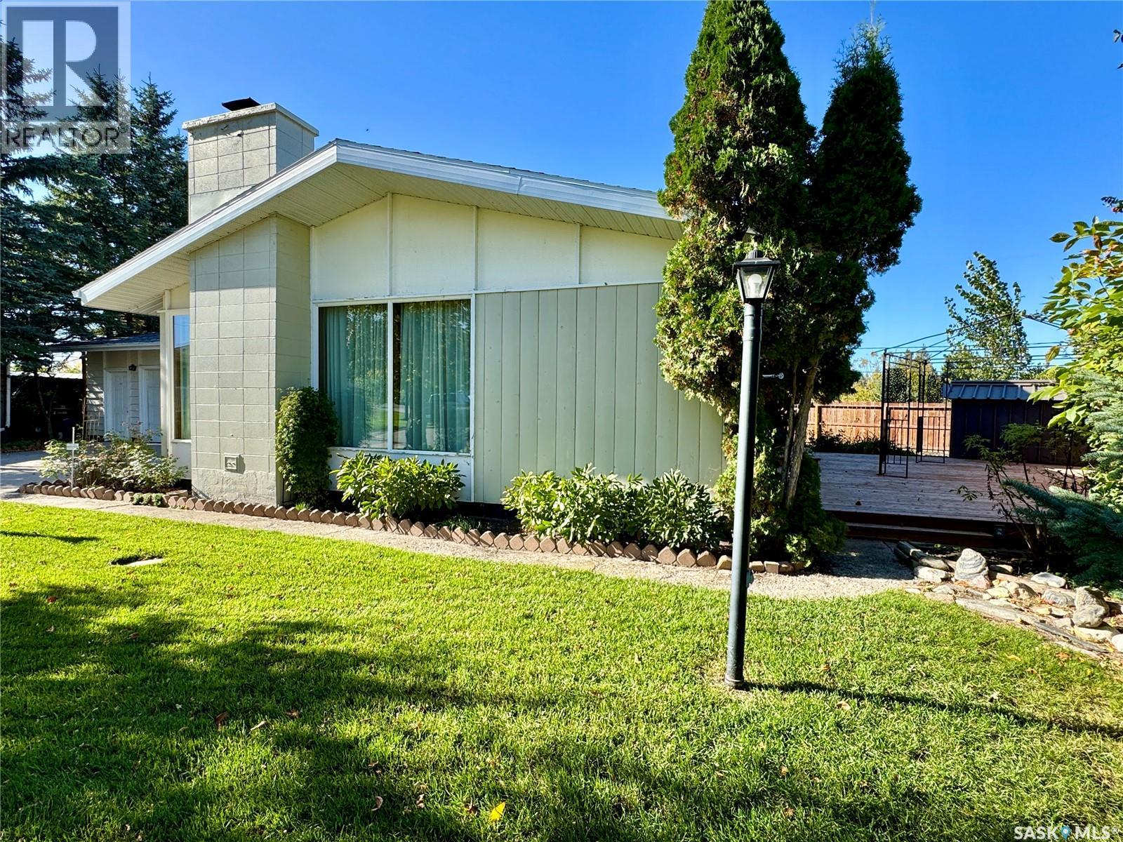 208 Hillside Bay, Langenburg, Saskatchewan  S0A 2A0 - Photo 36 - SK019788