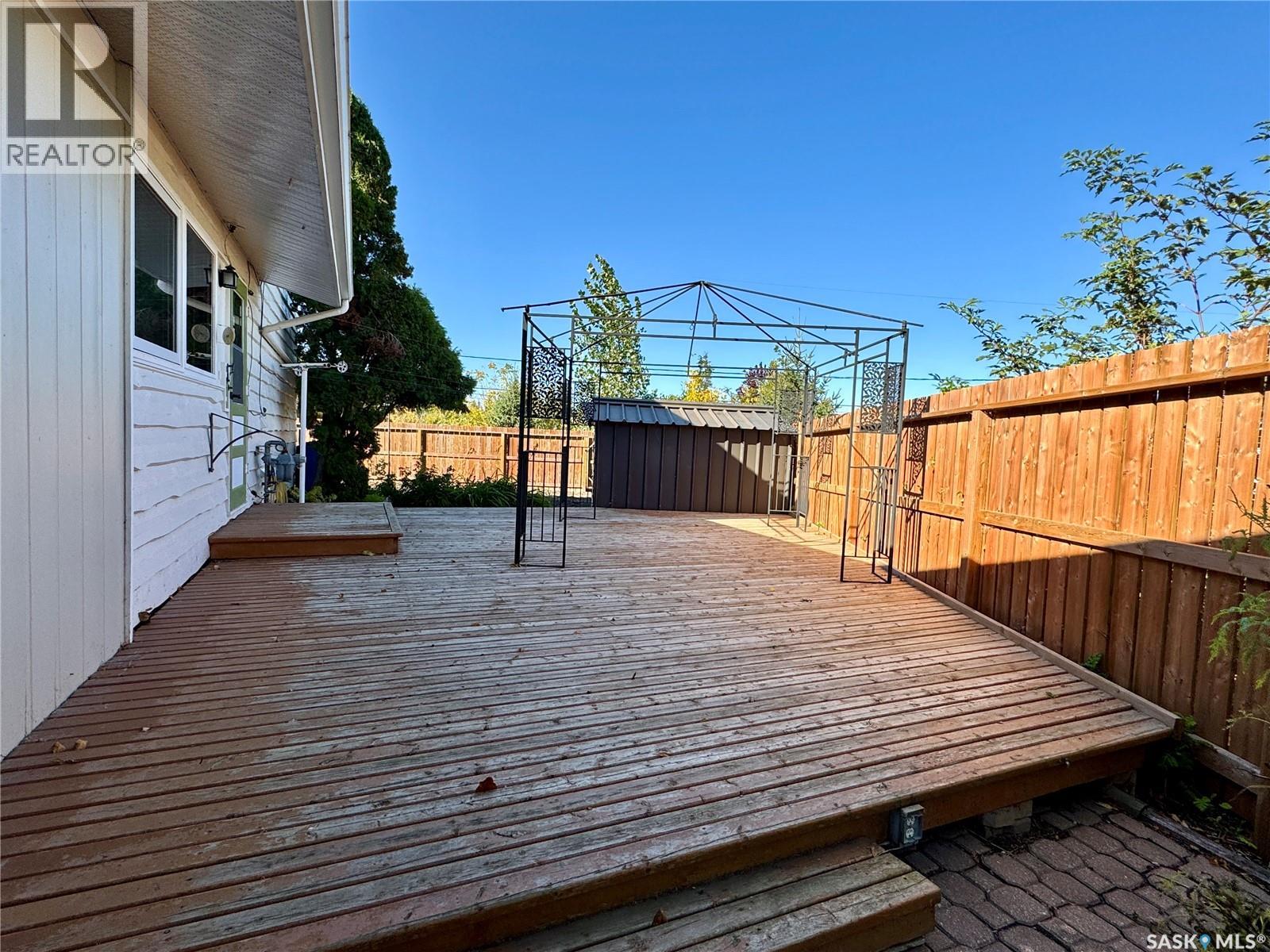 208 Hillside Bay, Langenburg, Saskatchewan  S0A 2A0 - Photo 38 - SK019788