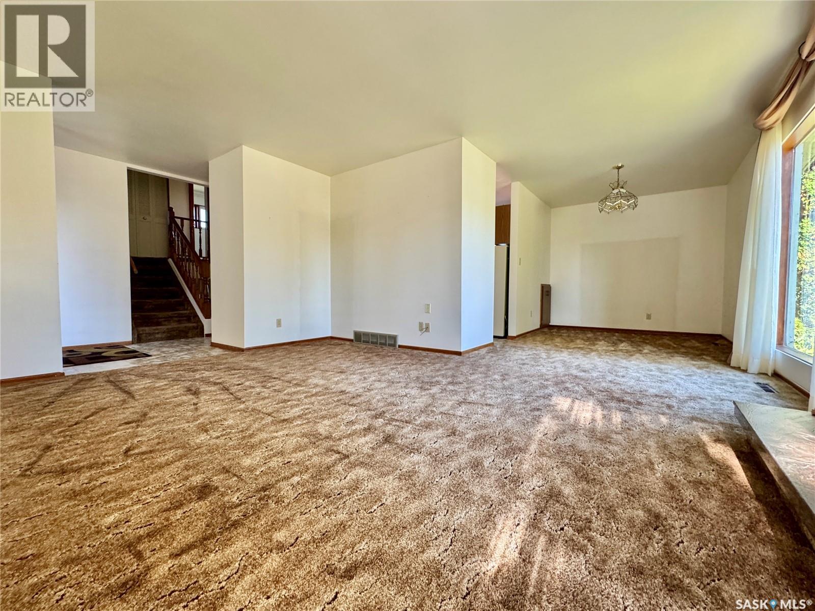 208 Hillside Bay, Langenburg, Saskatchewan  S0A 2A0 - Photo 5 - SK019788