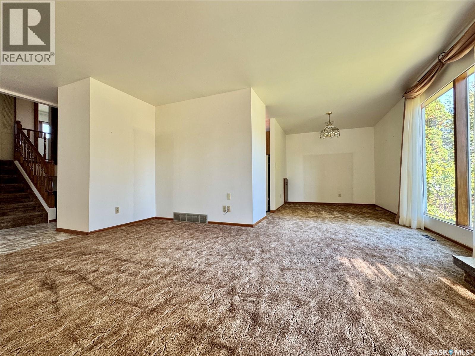208 Hillside Bay, Langenburg, Saskatchewan  S0A 2A0 - Photo 6 - SK019788