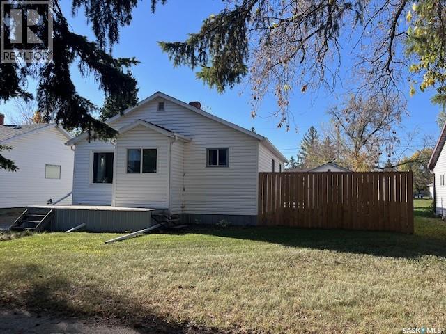 109 Higgins Avenue W, Melfort, Saskatchewan  S0E 1A0 - Photo 1 - SK019753