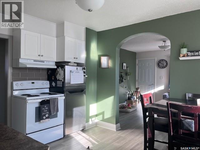 109 Higgins Avenue W, Melfort, Saskatchewan  S0E 1A0 - Photo 2 - SK019753