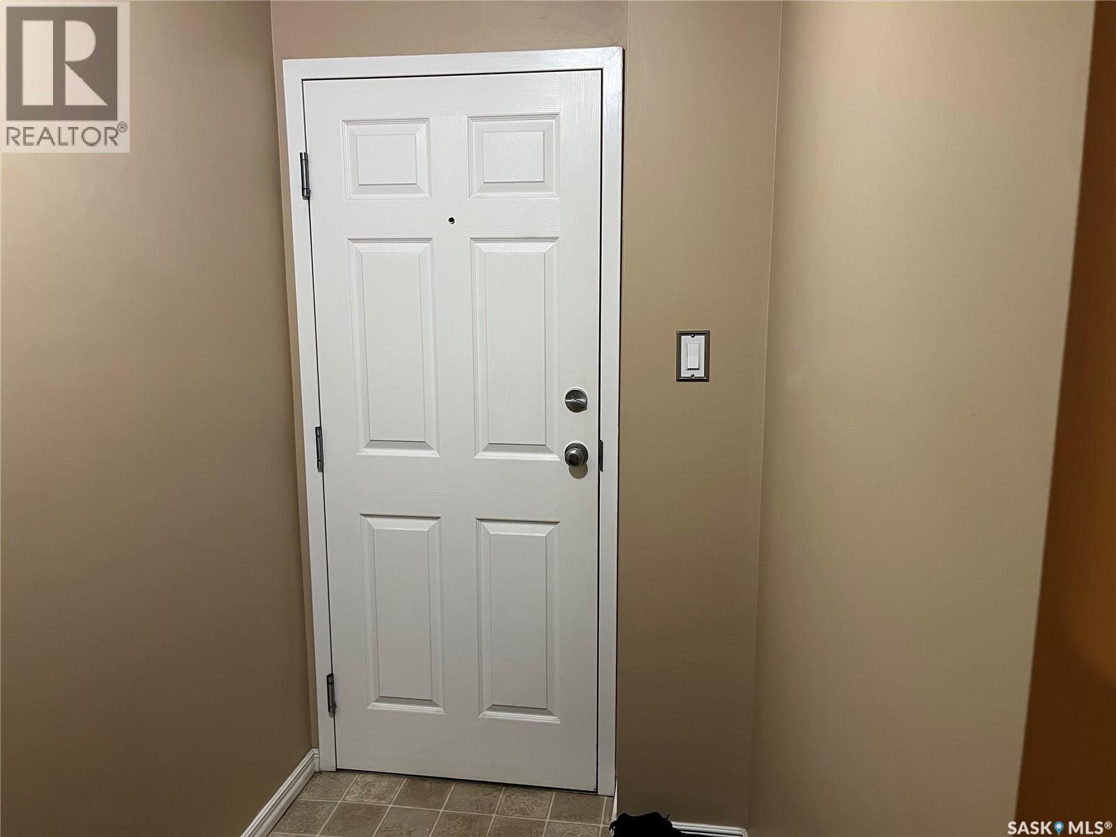 102 34 Nollet Avenue, Regina, Saskatchewan  S4T 7P9 - Photo 5 - SK019657
