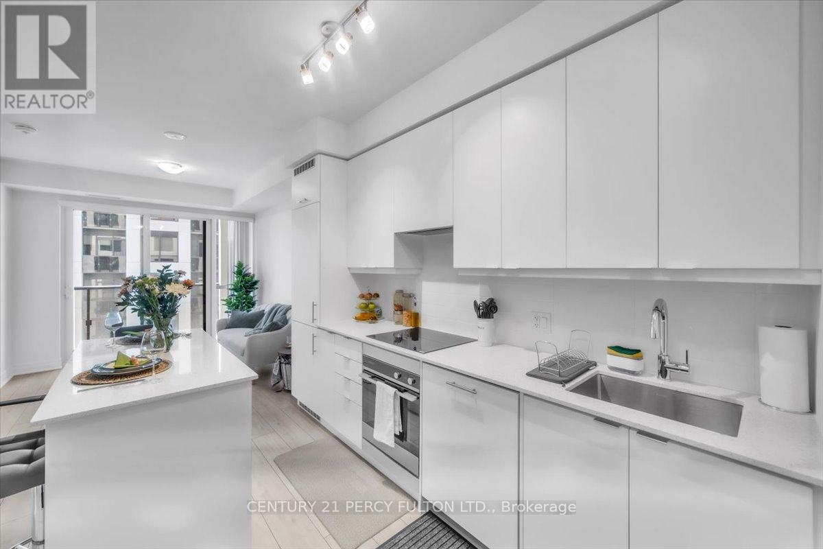 2509 - 30 Elm Drive W, Mississauga, Ontario  L5B 0N6 - Photo 11 - W12437636