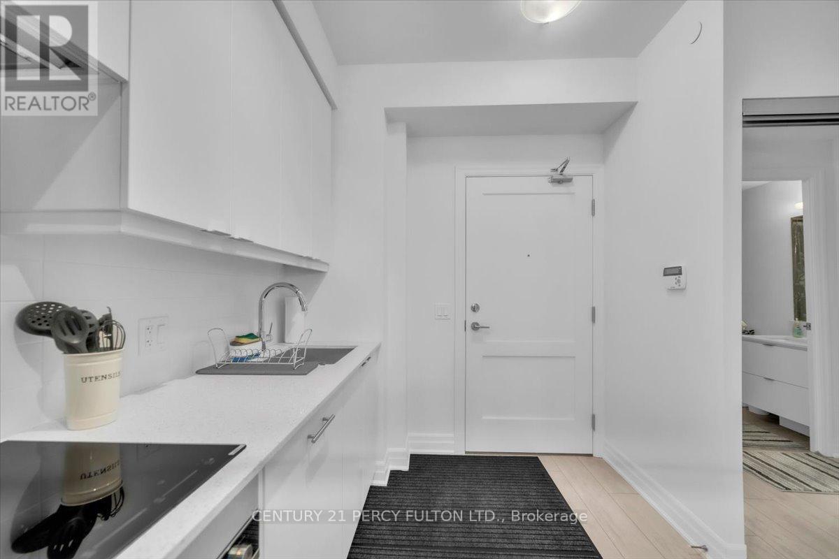 2509 - 30 Elm Drive W, Mississauga, Ontario  L5B 0N6 - Photo 8 - W12437636