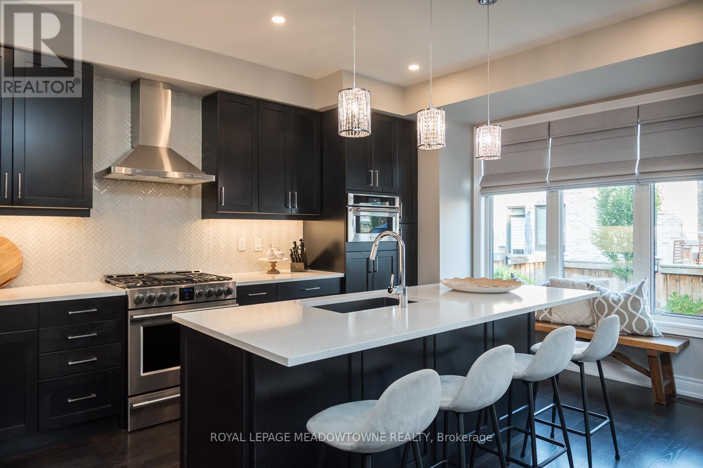 390 RAMSEY PLACE, Milton, Ontario