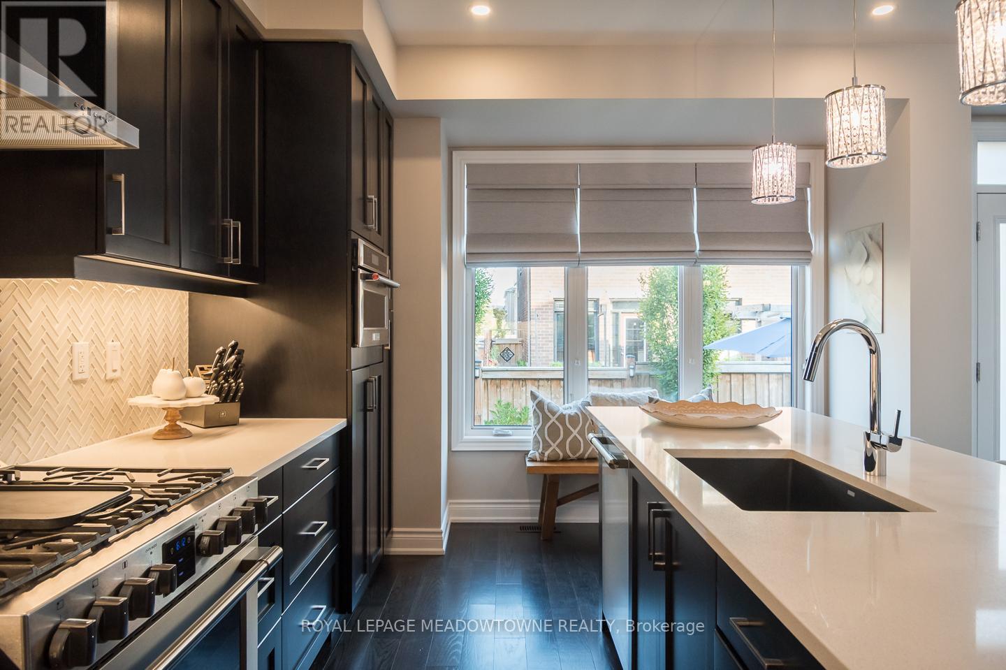 390 Ramsey Place, Milton, Ontario  L9E 1N3 - Photo 14 - W12437660