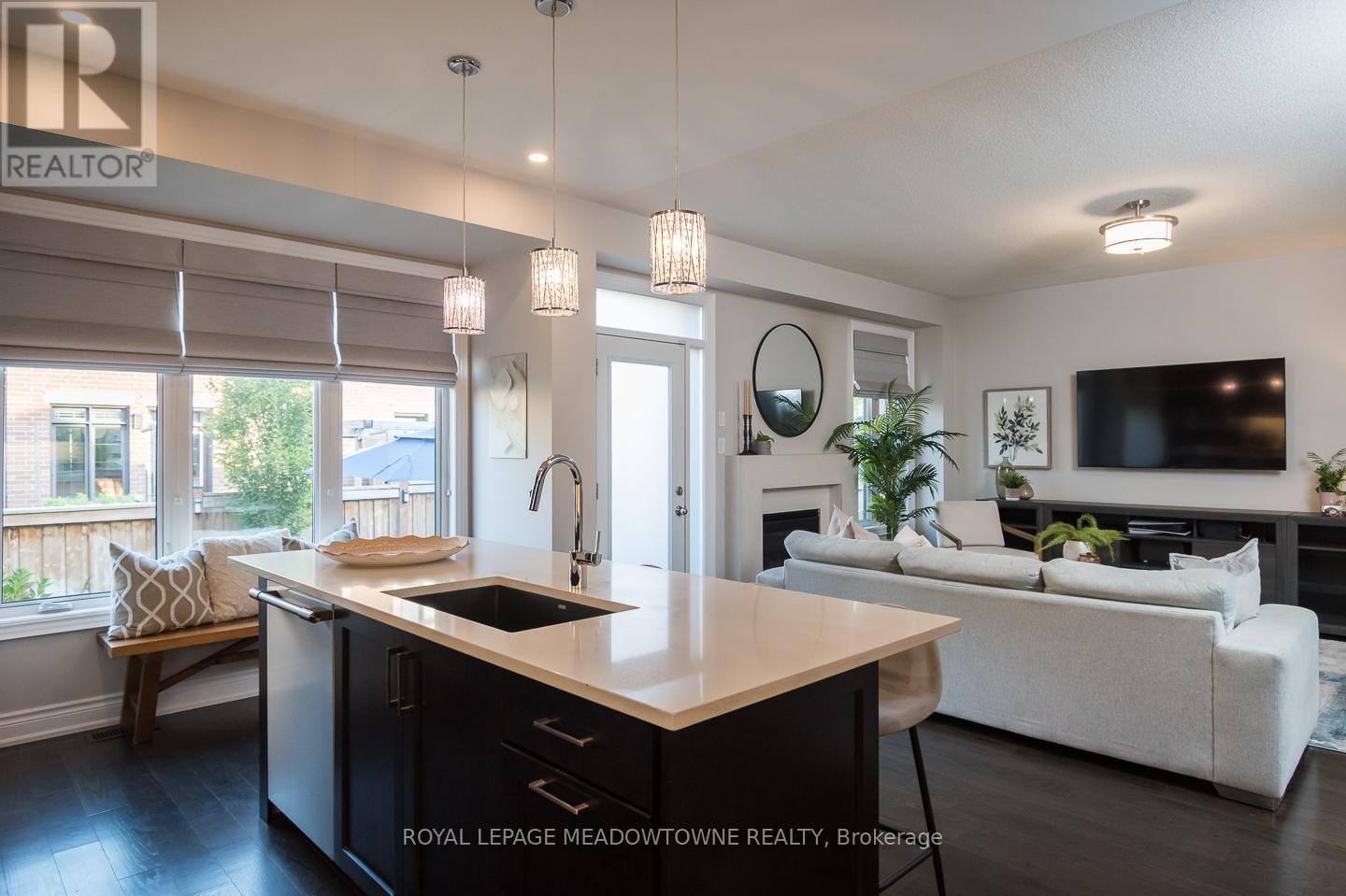 390 Ramsey Place, Milton, Ontario  L9E 1N3 - Photo 16 - W12437660