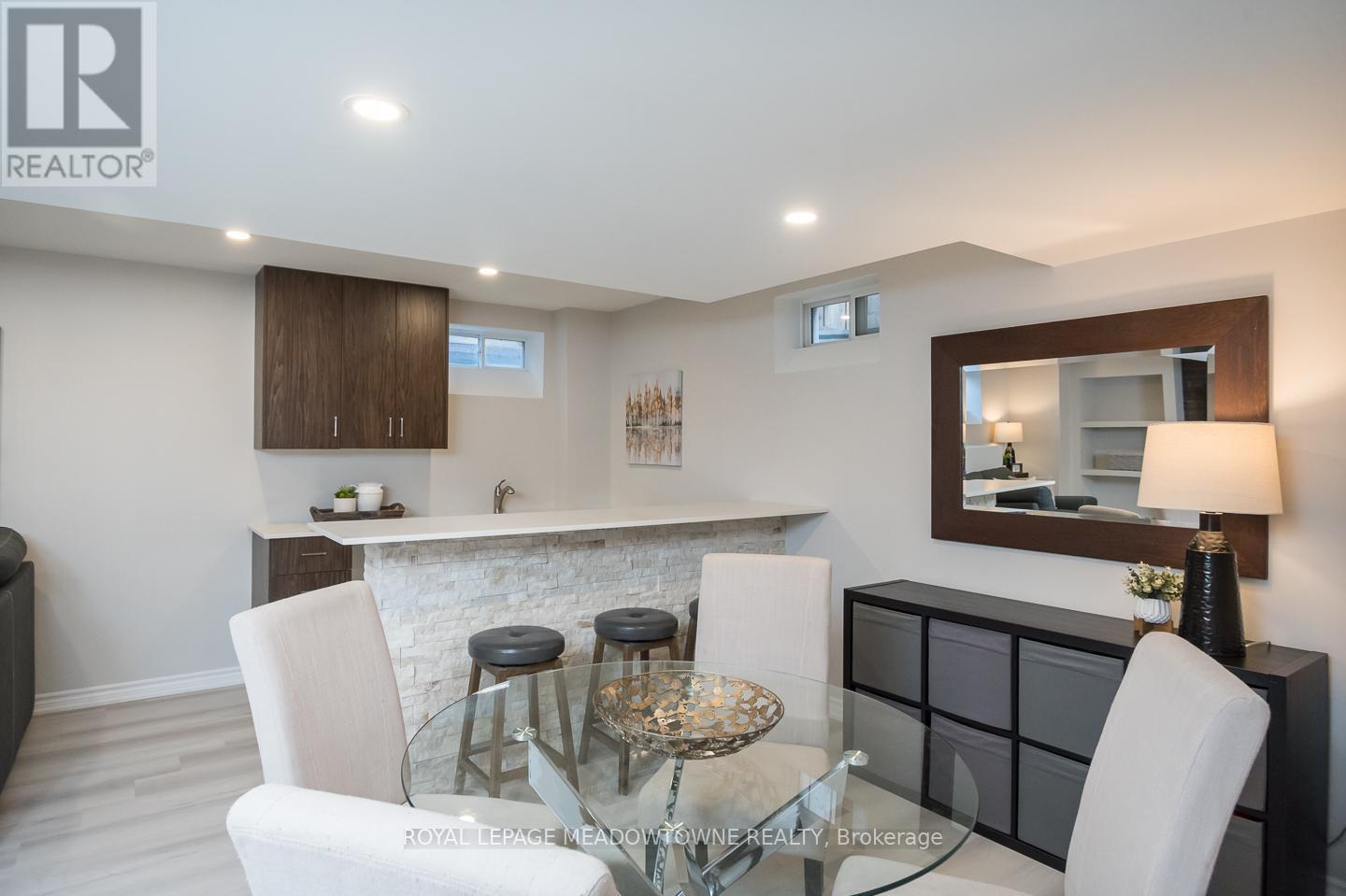 390 Ramsey Place, Milton, Ontario  L9E 1N3 - Photo 34 - W12437660