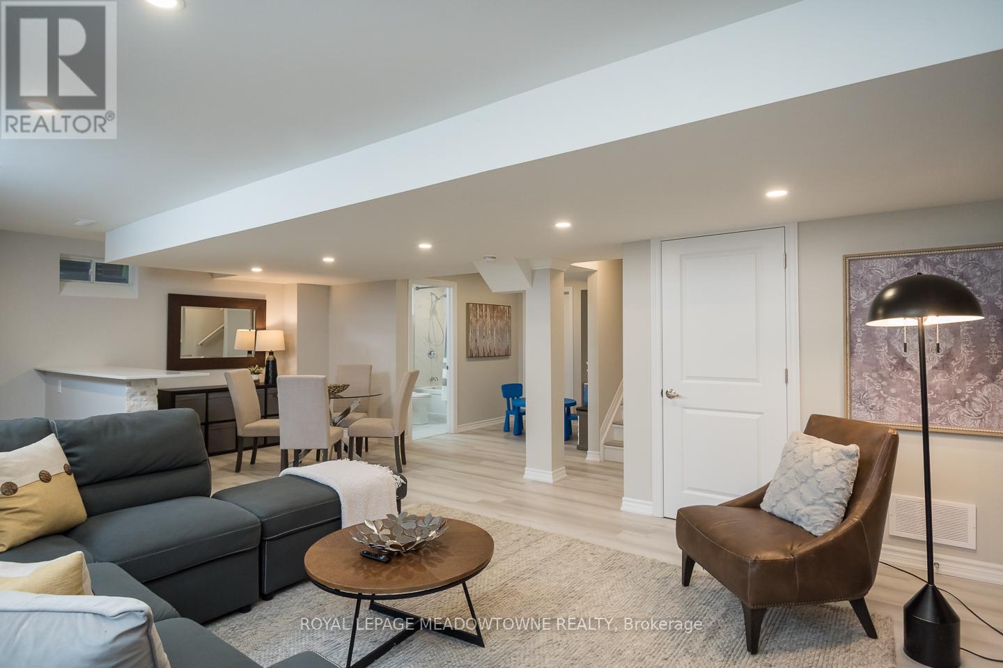 390 Ramsey Place, Milton, Ontario  L9E 1N3 - Photo 35 - W12437660