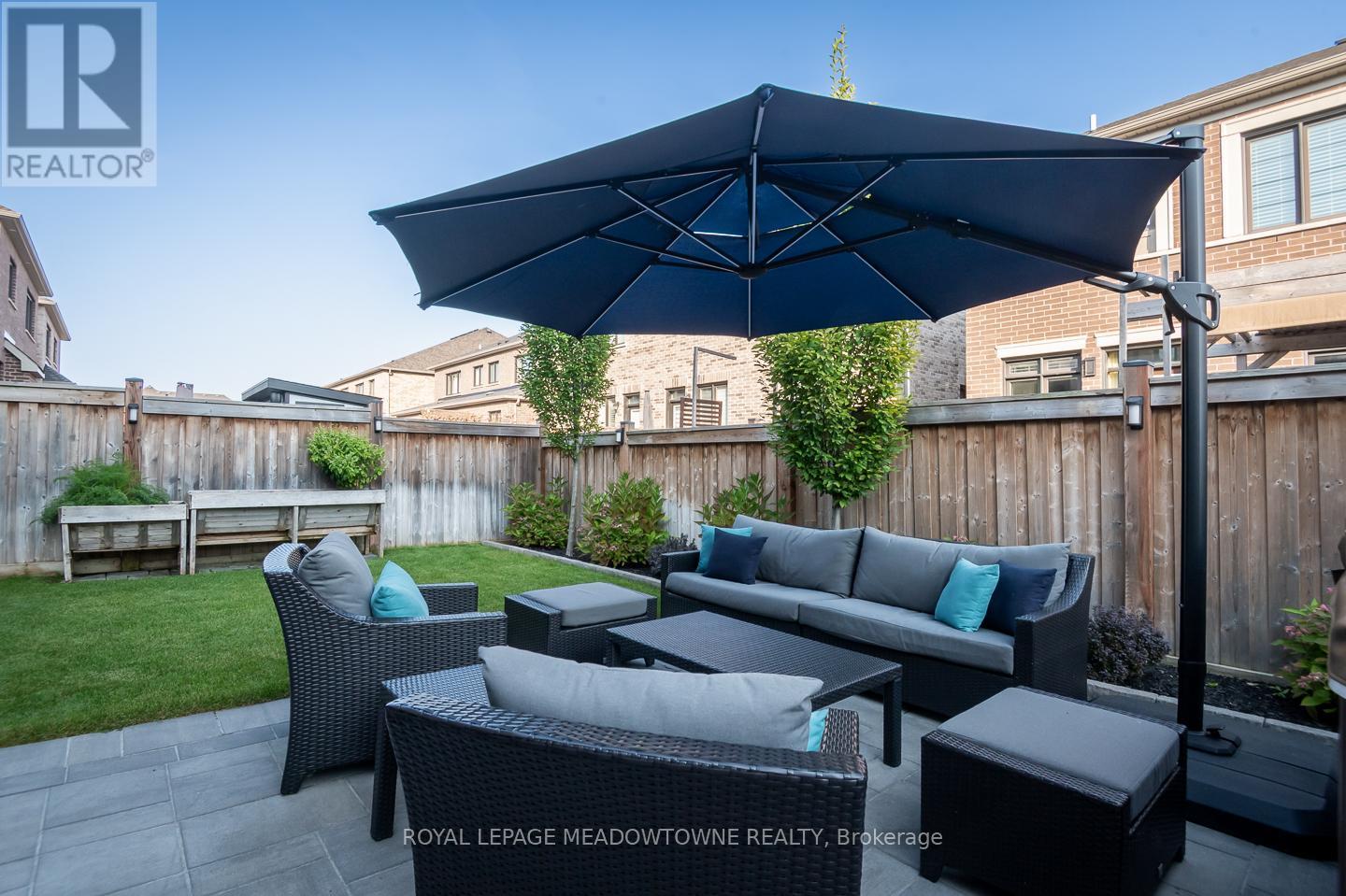 390 Ramsey Place, Milton, Ontario  L9E 1N3 - Photo 40 - W12437660