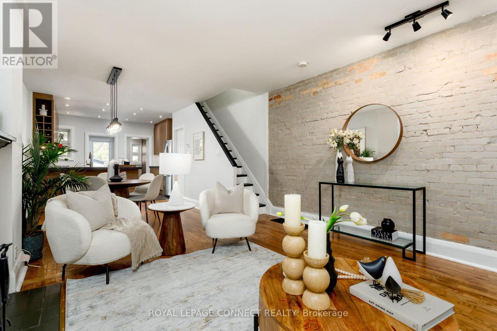 843 Windermere Avenue, Toronto, Ontario  M6S 3M5 - Photo 10 - W12437681
