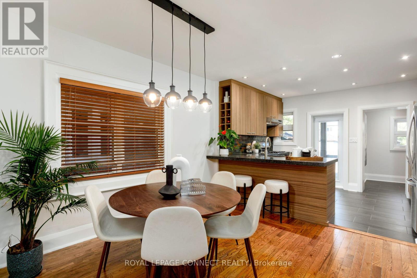 843 Windermere Avenue, Toronto, Ontario  M6S 3M5 - Photo 11 - W12437681