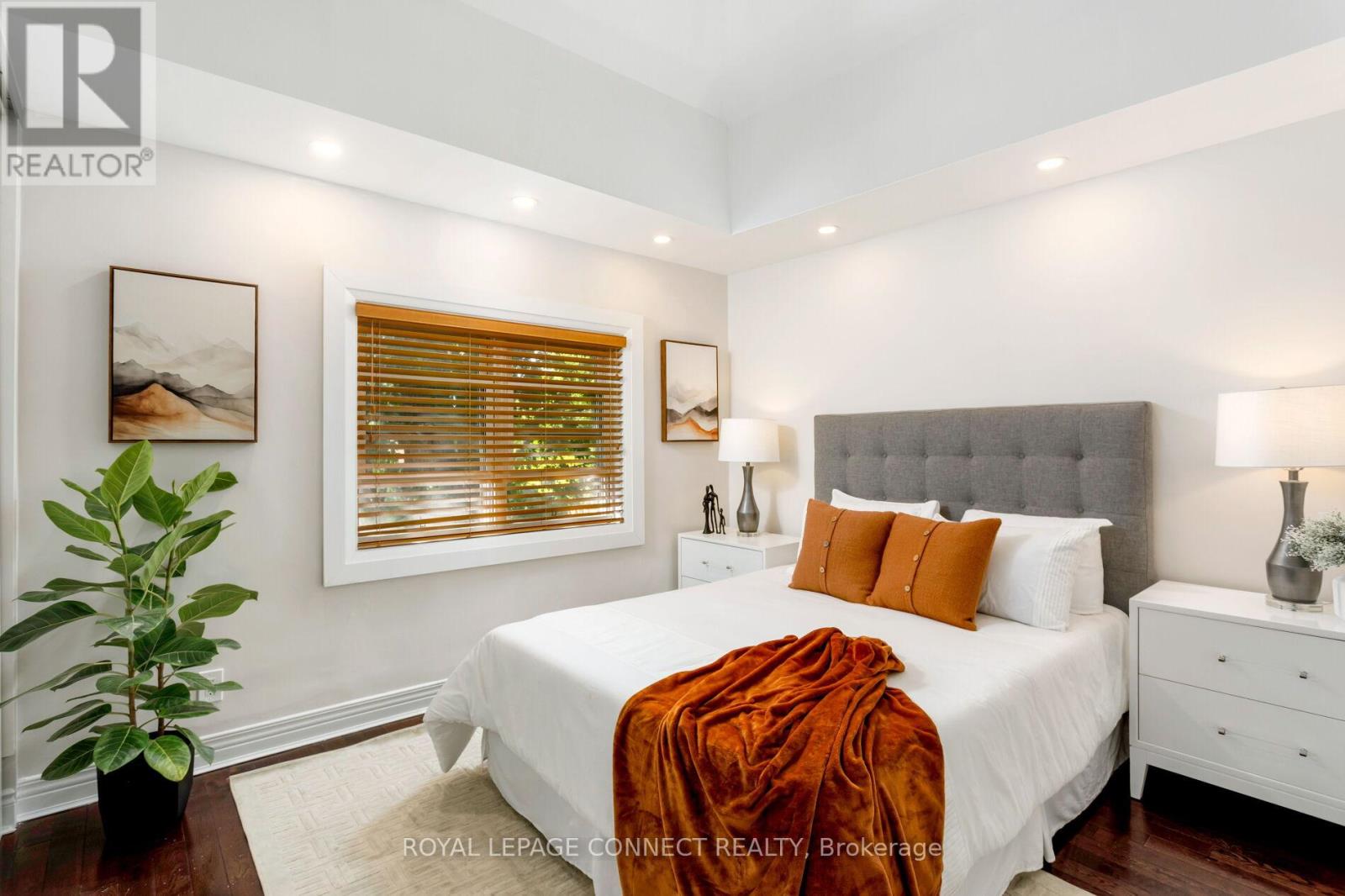 843 Windermere Avenue, Toronto, Ontario  M6S 3M5 - Photo 28 - W12437681