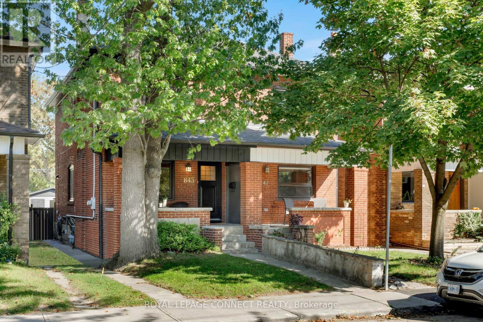 843 Windermere Avenue, Toronto, Ontario  M6S 3M5 - Photo 3 - W12437681