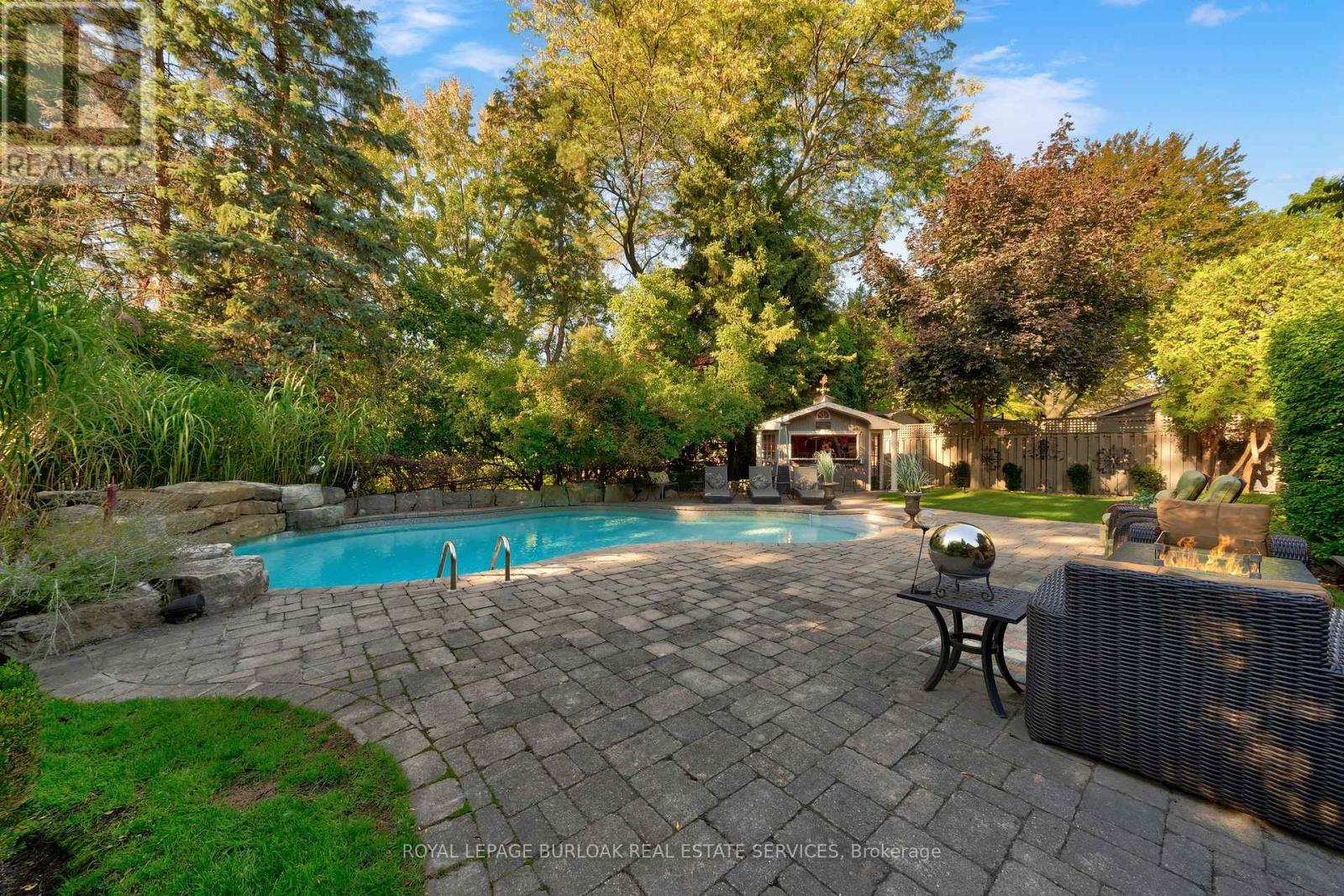 2305 Cheverie Street, Oakville, Ontario  L6J 6C5 - Photo 33 - W12437687