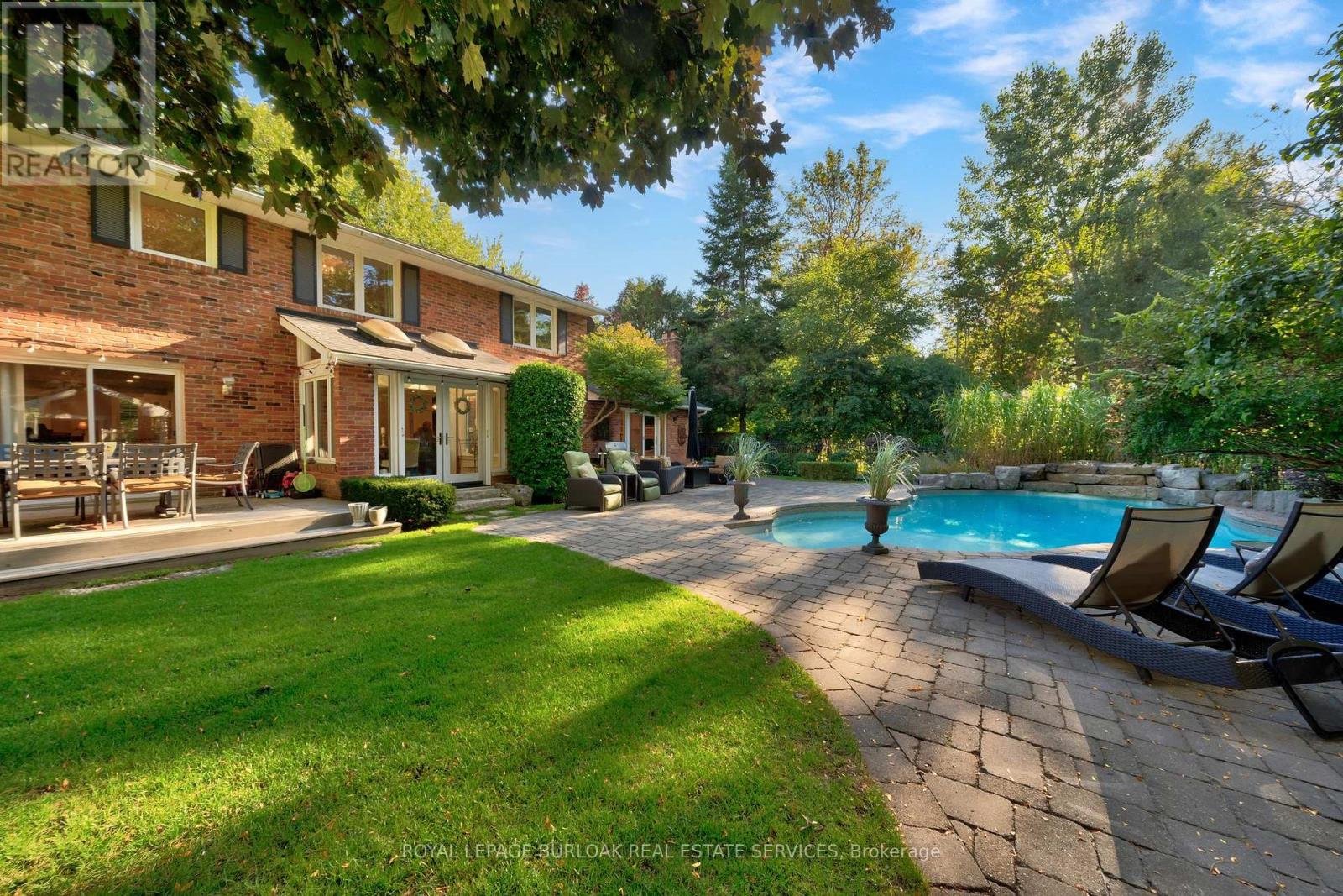 2305 Cheverie Street, Oakville, Ontario  L6J 6C5 - Photo 35 - W12437687