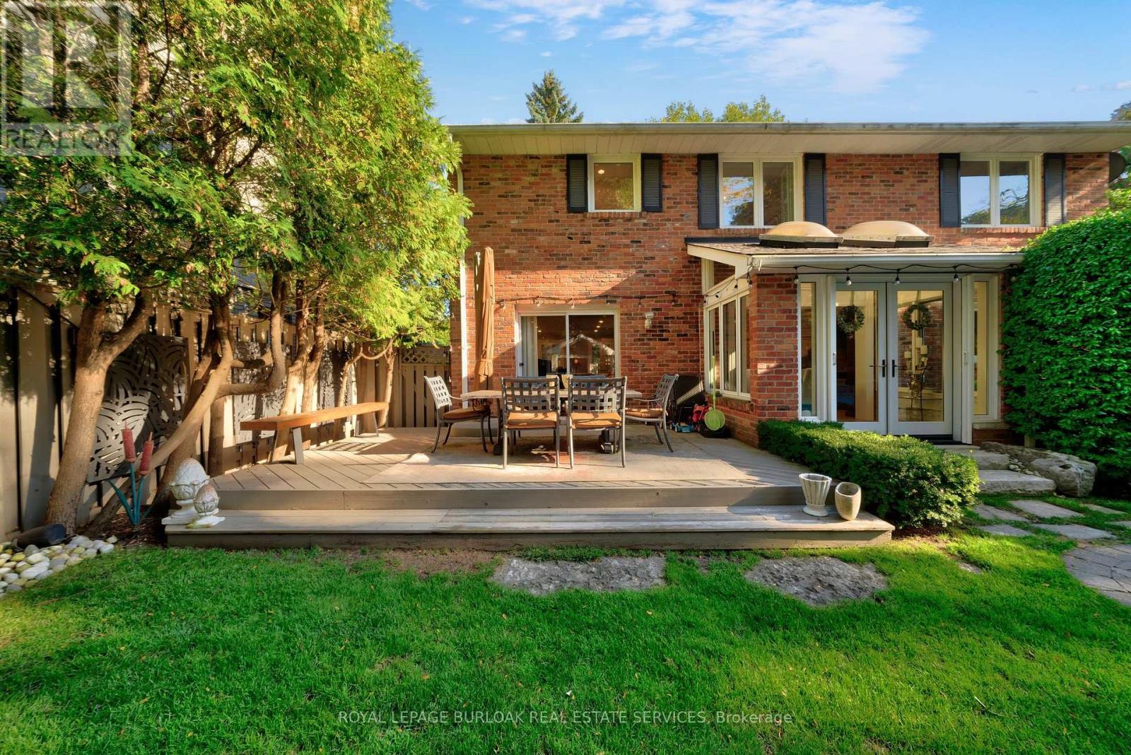 2305 Cheverie Street, Oakville, Ontario  L6J 6C5 - Photo 38 - W12437687