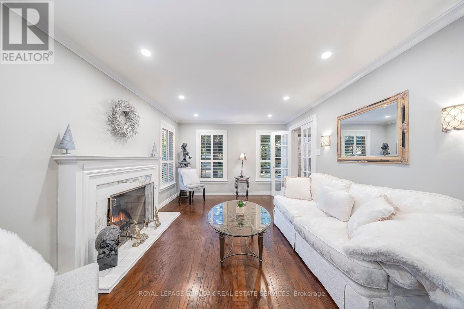 2305 Cheverie Street, Oakville, Ontario  L6J 6C5 - Photo 6 - W12437687