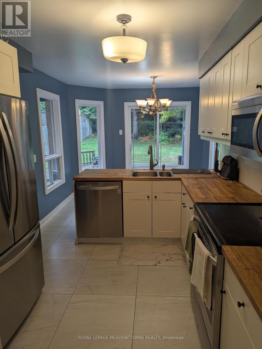 38 Bambi Trail, Caledon, Ontario  L7E 2G3 - Photo 4 - W12437705