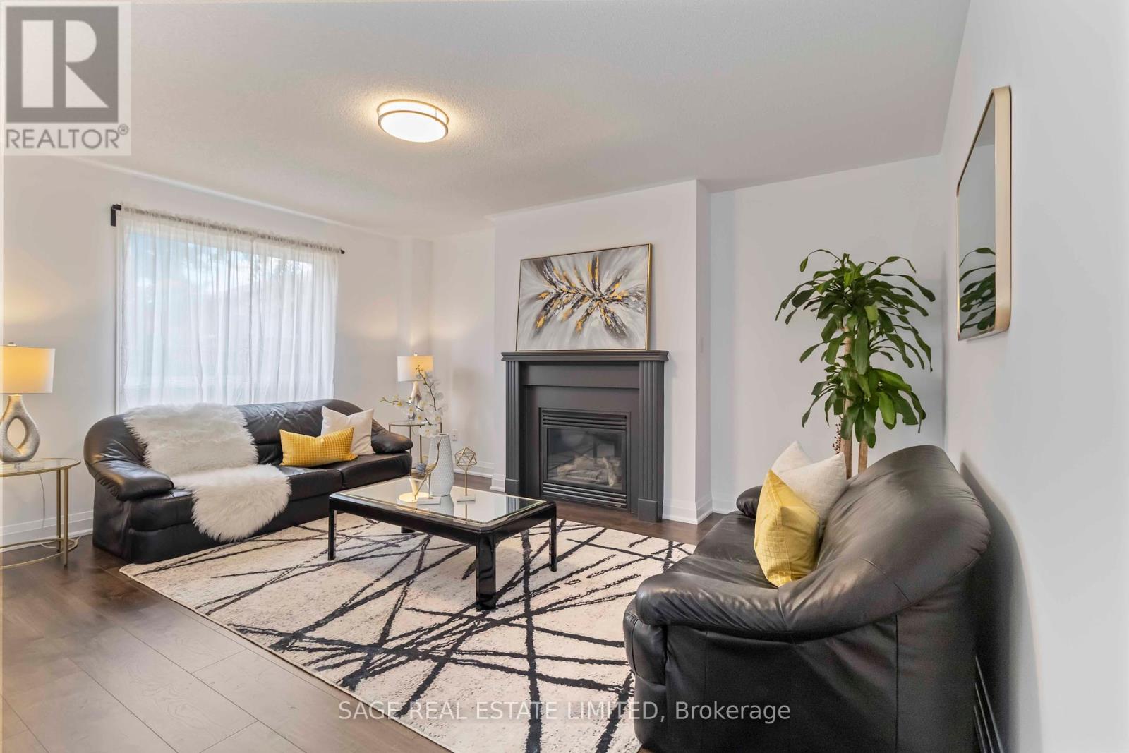 4159 Castlebury Street, Mississauga, Ontario  L5V 3C4 - Photo 12 - W12437706